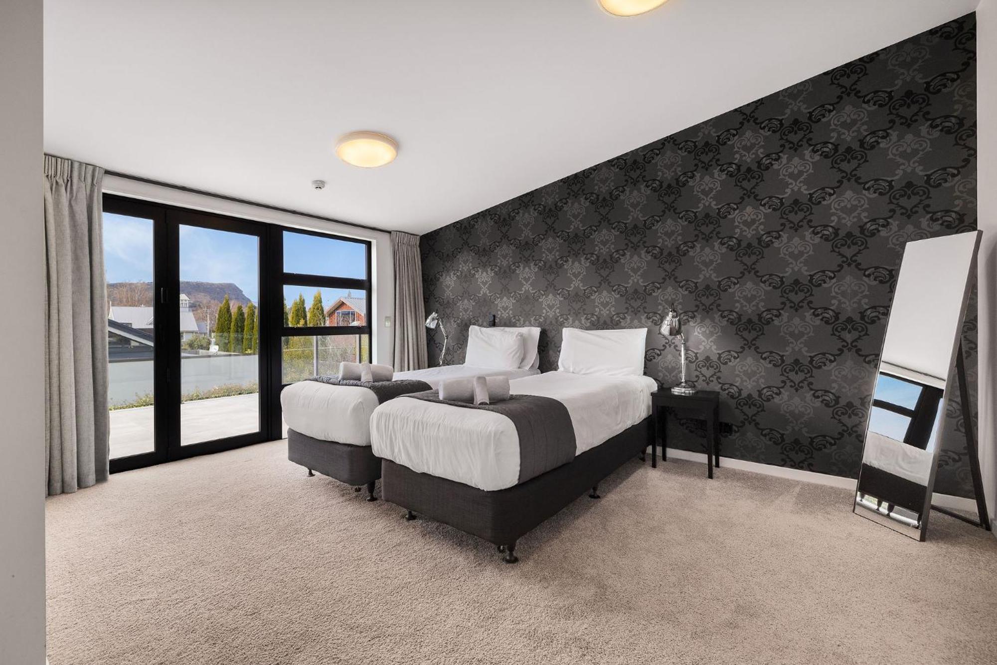 Apartments On Upton Wanaka Exterior foto